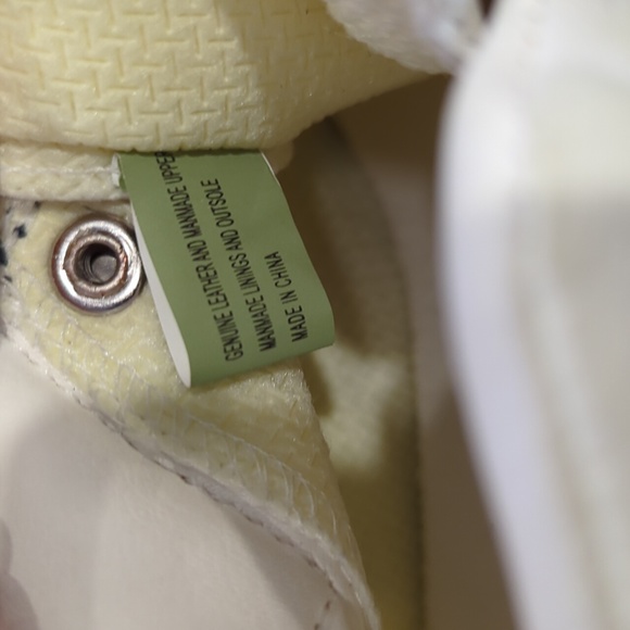 Like NEW Timberland Field Leather Boots - Picture 7 of 9